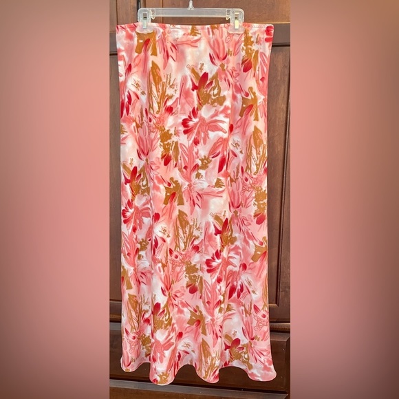 𝅺- Tradition 2-piece outfit.  Very flattering & flowy set.  Size 14. - Picture 8 of 9